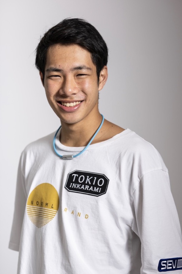 公式素材に含まれる鈴木智也選手の画像素材プレビュー